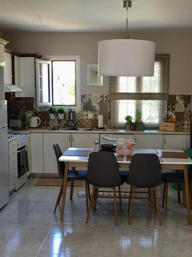 Filippos Apartments Argostoli  Ngoại thất bức ảnh